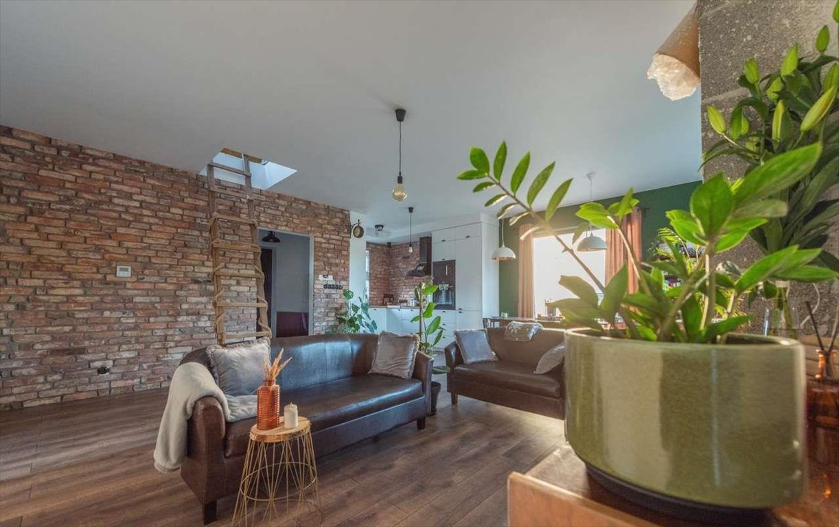 Dom na sprzedaż Osowiec, Przyjaciół  102m2 Foto 1