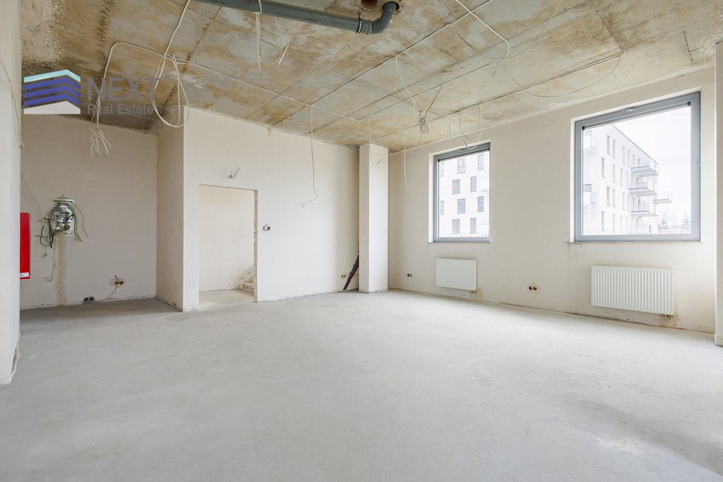 Narożny lokal 95 m² z witrynami - Ursus Piastów Warszawa, Ursus, Stanisława Bodycha  95m2 Foto 1