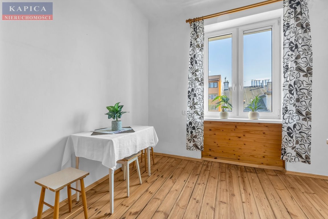 Urokliwe mieszkanie z piecem kaflowym i balkonem w kamienicy Warszawa, Praga-Południe, Gocławek, Augustyna Kordeckiego  36m2 Foto 1