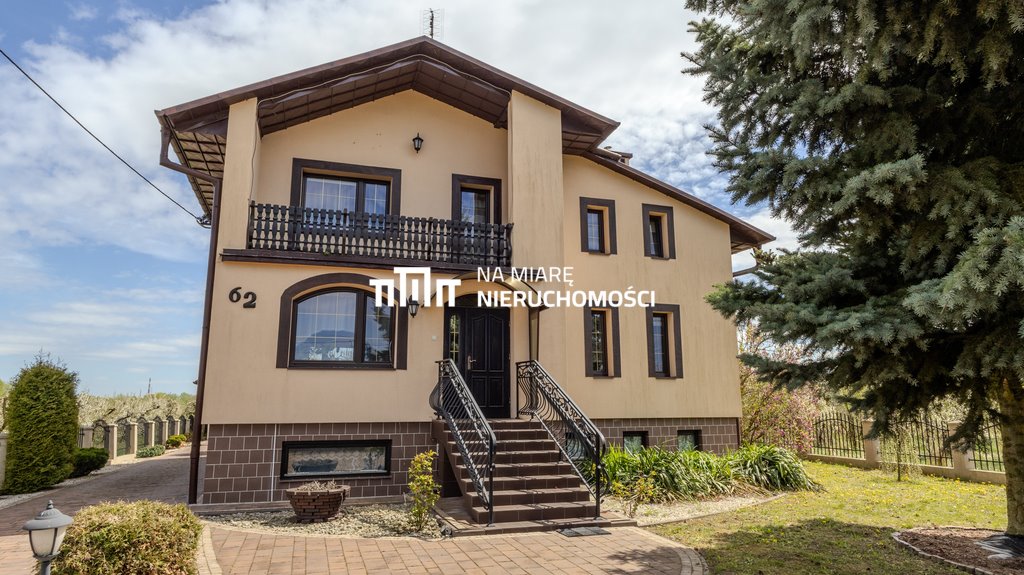 Przestronny dom 190 m² z kominkiem i dużą działką 60 arów Łążek  190m2 Foto 1