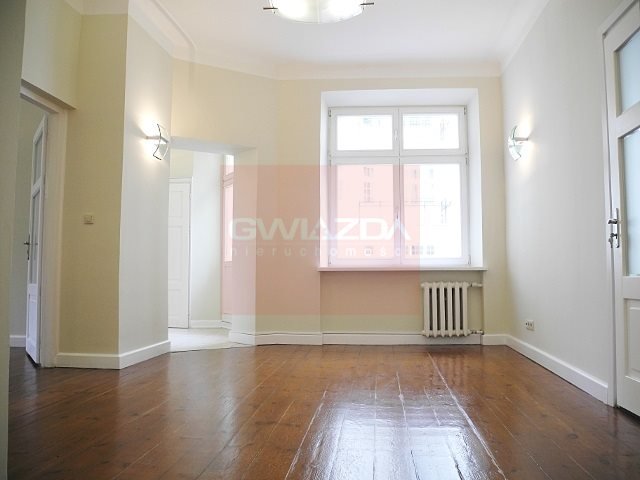 Nowoczesne biuro 110 m2 w odnowionej kamienicy w Centrum Warszawa, Śródmieście, Śródmieście  110m2 Foto 1