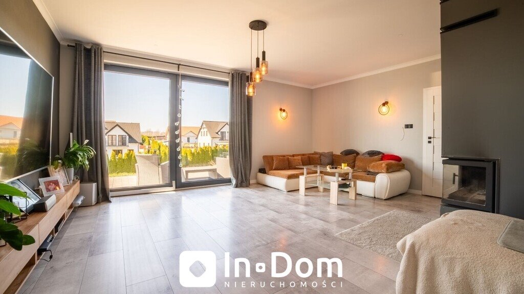 Nowoczesny dom z dużym garażem i potencjałem w Strzelinie Strzelino, Promykowa  169m2 Foto 1