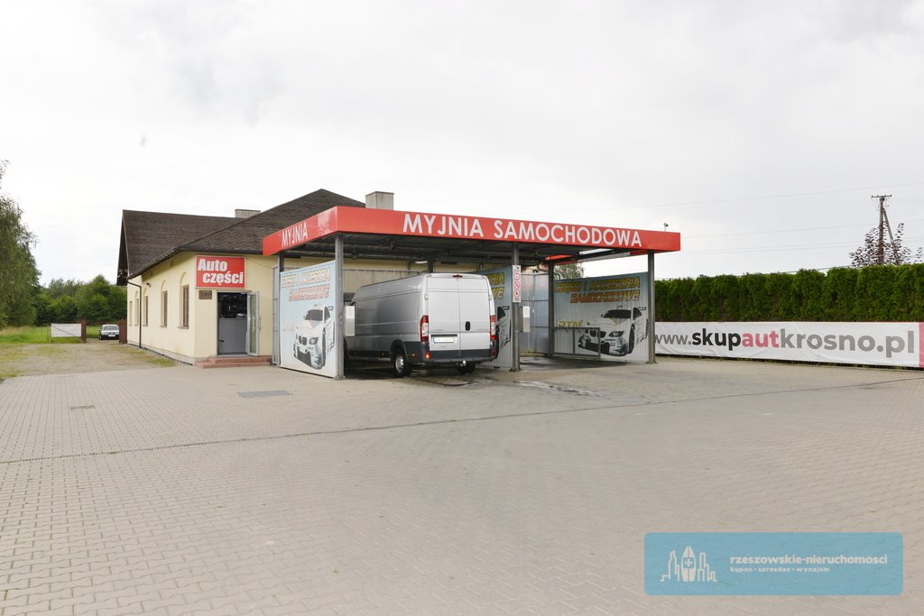 Lokal użytkowy na sprzedaż Krosno, Zawodzie, Rzeszowska  400m2 Foto 2