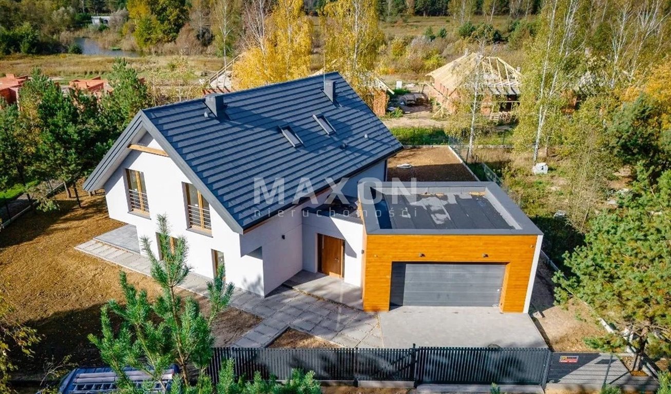 Nowoczesny dom z antresolą i dużym ogrodem w Trzcianach Trzciany, senatorska  231m2 Foto 1
