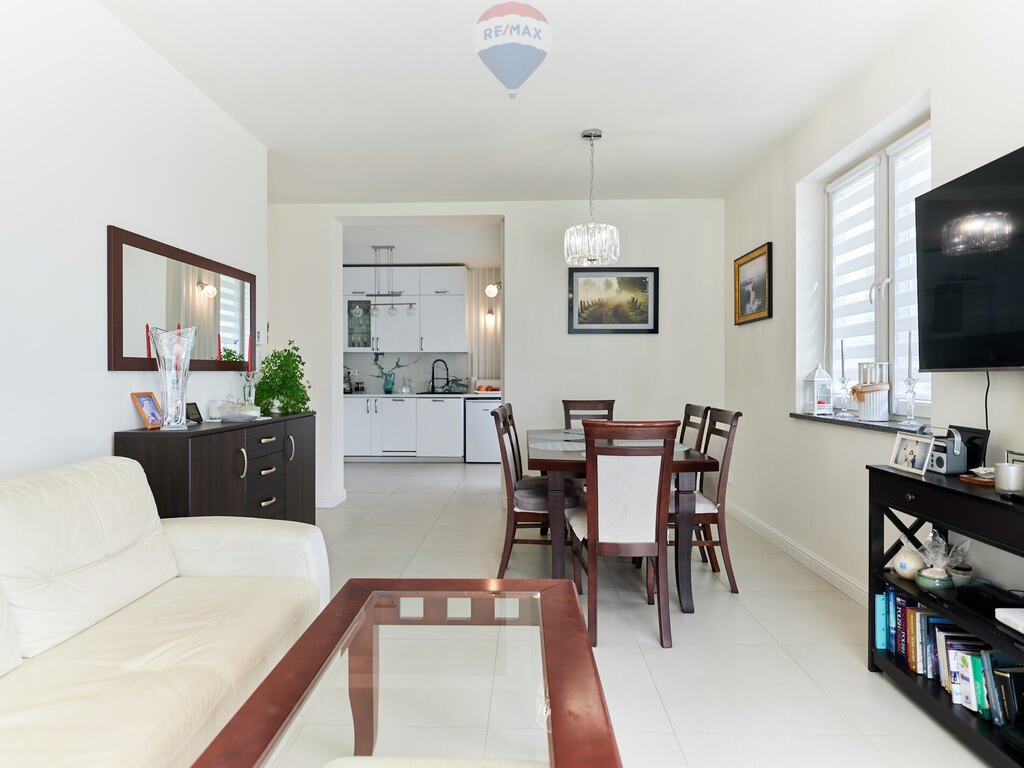 Mieszkanie trzypokojowe na sprzedaż Bielsko-Biała  68m2 Foto 1