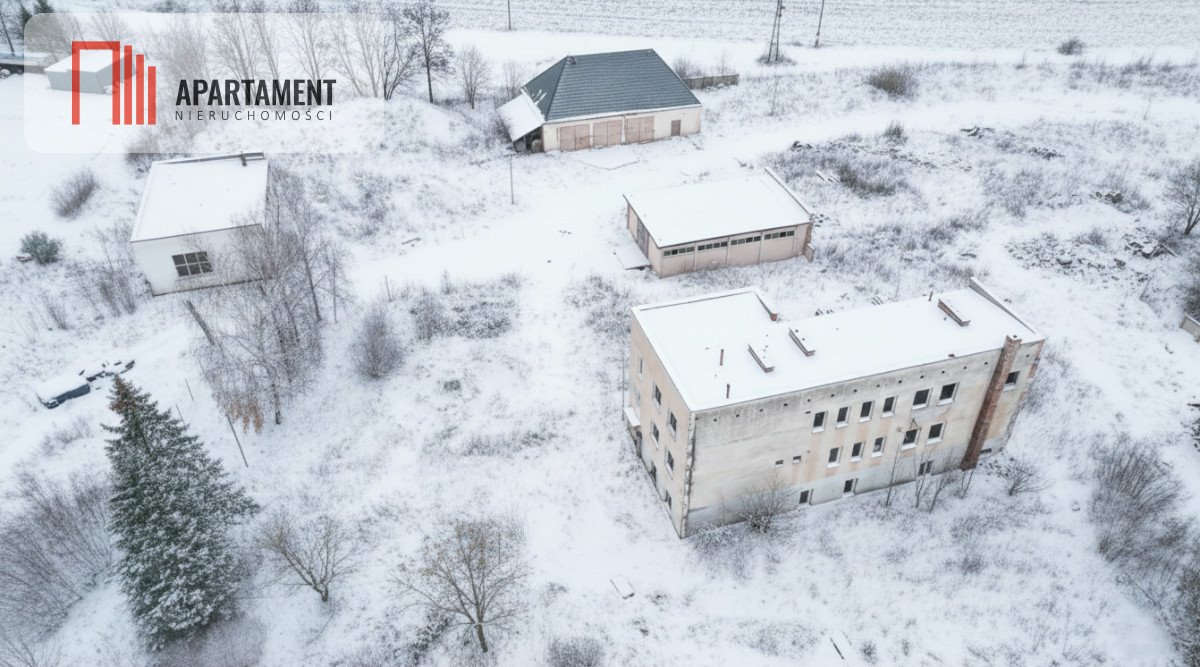 Teren inwestycyjny 14 000 m² przy S5 z budynkami Wiąg  1 000m2 Foto 1