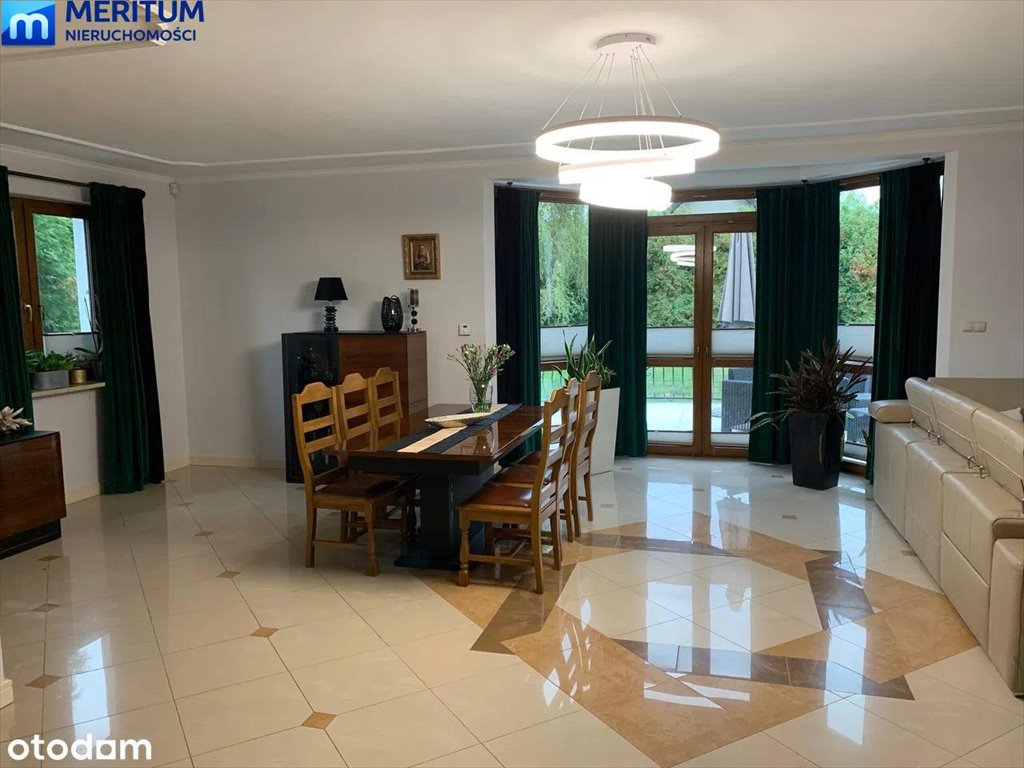 Przestronny dom z kominkiem i dużą działką w Brwinowie Brwinów  201m2 Foto 1