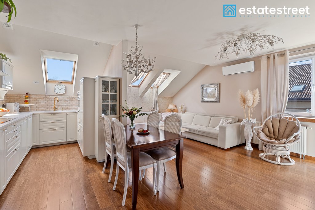 Mieszkanie czteropokojowe  na sprzedaż Katowice, Os. Paderewskiego, Ignacego Paderewskiego  82m2 Foto 1