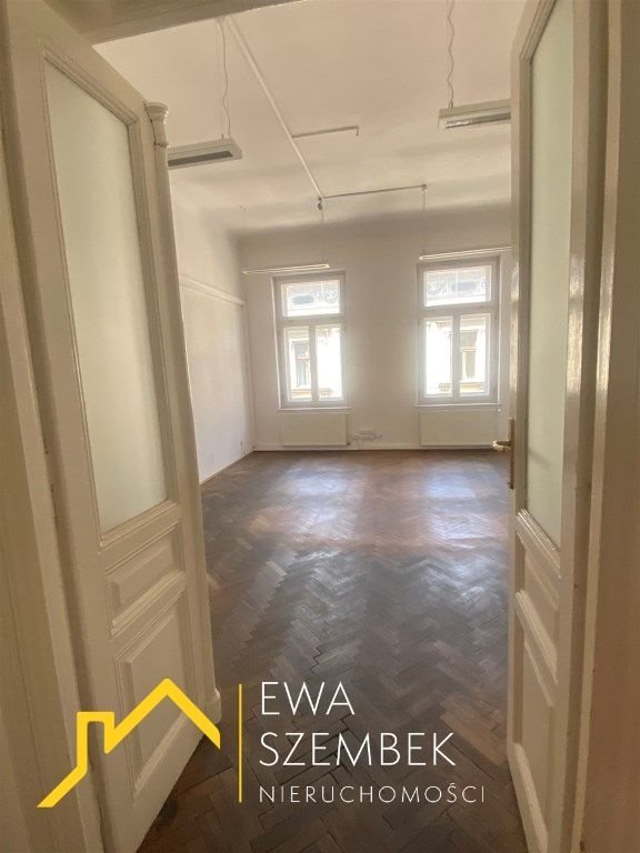 Lokal użytkowy na wynajem Kraków, Stare Miasto  142m2 Foto 1