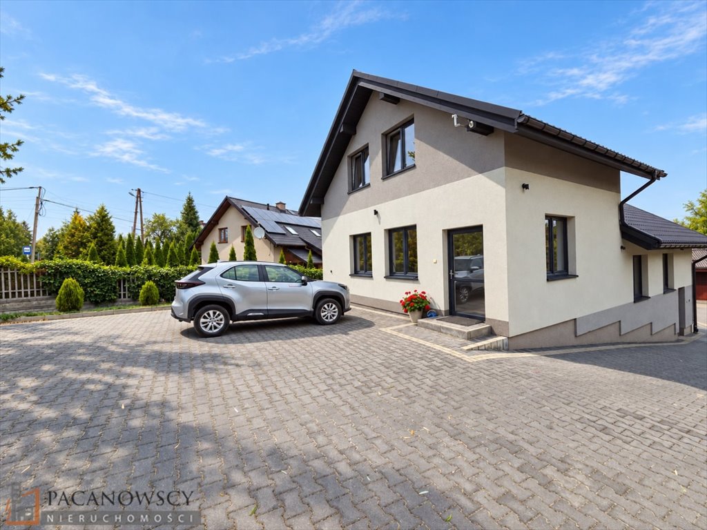 Lokal użytkowy 179 m2 - Bibice przy drodze E7 z garażem Bibice  179m2 Foto 1
