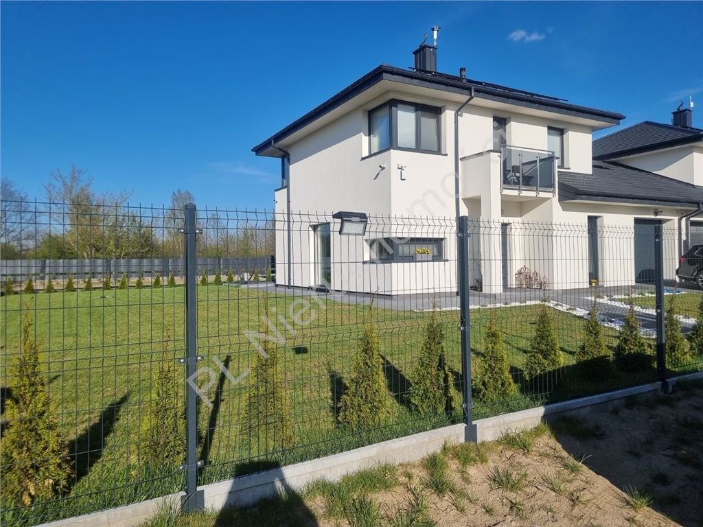 Nowoczesny dom 142 m2 z garażem, fotowoltaiką i ogrzewaniem podłogowym Brwinów  142m2 Foto 1