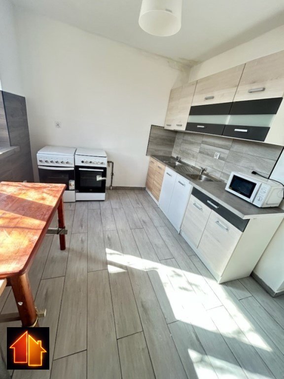 Przestronny dom dla pracowników, 16 pokoi, garaż, parking Płock, Gęsia 1  400m2 Foto 1