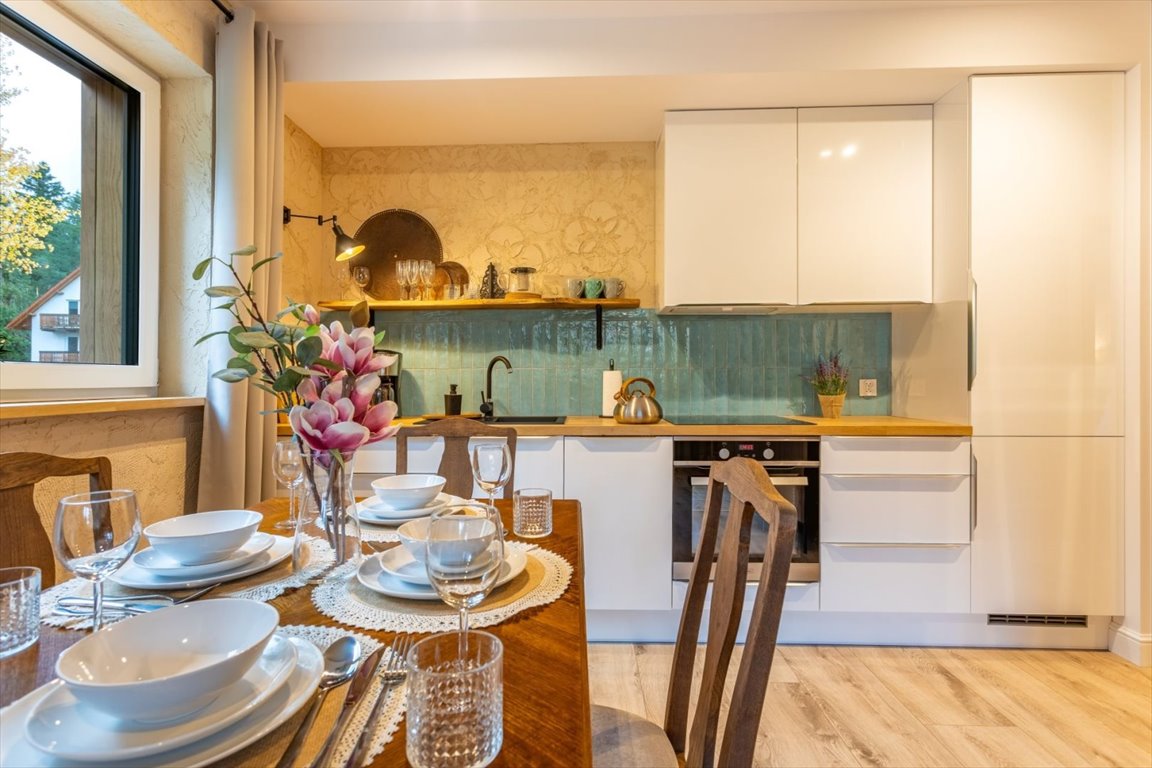 Przestronny apartament z balkonem, pełne wyposażenie, miejsce w cenie Szklarska Poręba, Szklarska Poręba Górna, 1 Maja  39m2 Foto 1