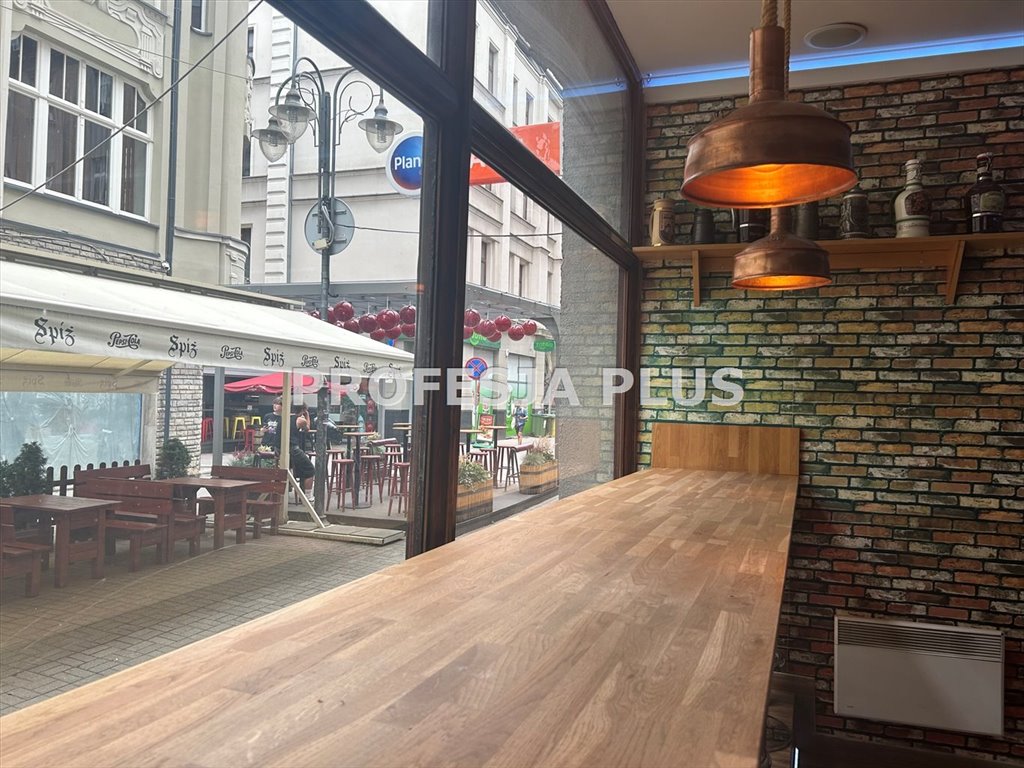 Lokal użytkowy na wynajem Katowice, Centrum  90m2 Foto 1