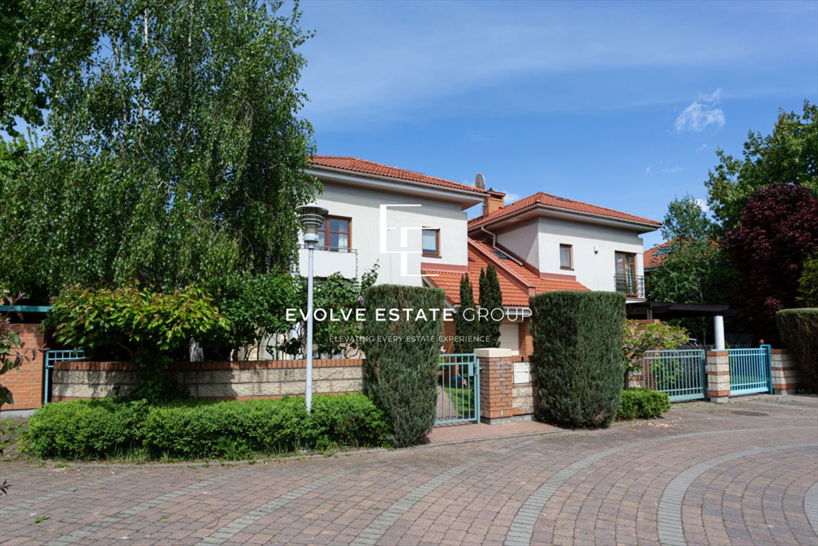 Dom na sprzedaż Bielawa  240m2 Foto 1