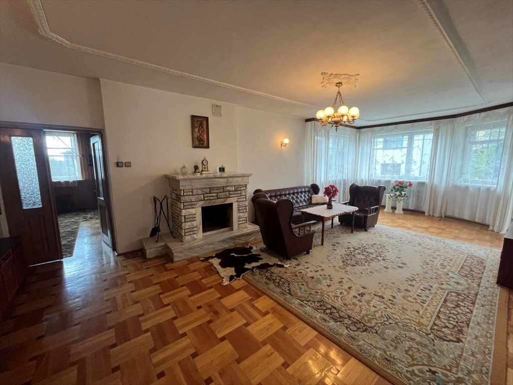 Przestronny dom 154 m² z możliwością podziału na dwa mieszkania Stalowa Wola  154m2 Foto 1