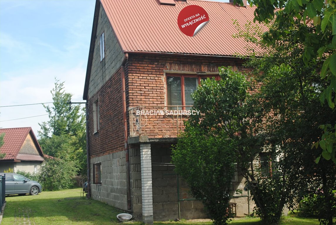 Dom do remontu z dużym potencjałem, 6 pokoi, garaż Targowisko  160m2 Foto 1