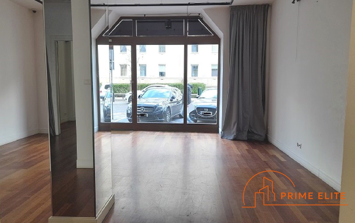 Lokal 110 m2 w centrum Warszawy, klimatyzacja, 2 toalety Warszawa, Śródmieście, Wspólna  110m2 Foto 1