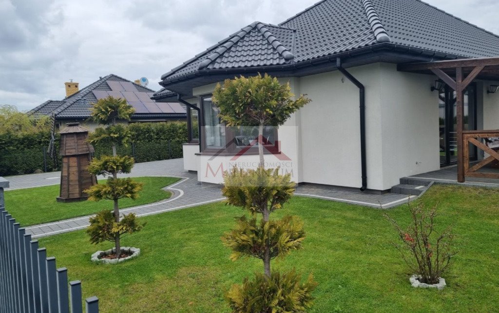 Dom 170 m² na osiedlu z monitoringiem i garażem Skrzeszew, Cyprysowa  170m2 Foto 1