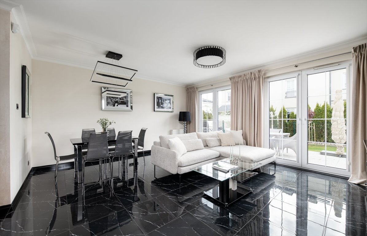 Przestronny apartament z ogrodem na Osiedlu Ogrody Tesoro Kosakowo, Ogrody Tesoro, Aleja Iberyjska  72m2 Foto 1
