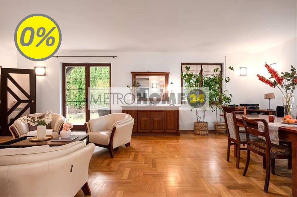 Przestronny dom 340 m² z sauną i garażem w Józefosławiu Józefosław  340m2 Foto 1