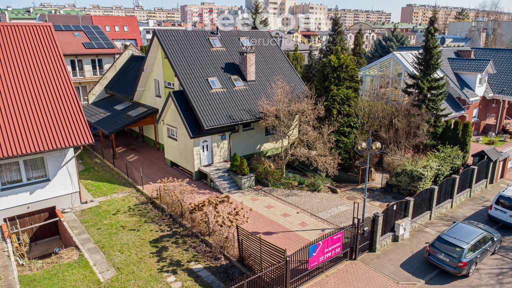 Przestronny dom 330 m² z nowoczesną izolacją i świetną lokalizacją Warszawa, Wola, Białowiejska  330m2 Foto 1