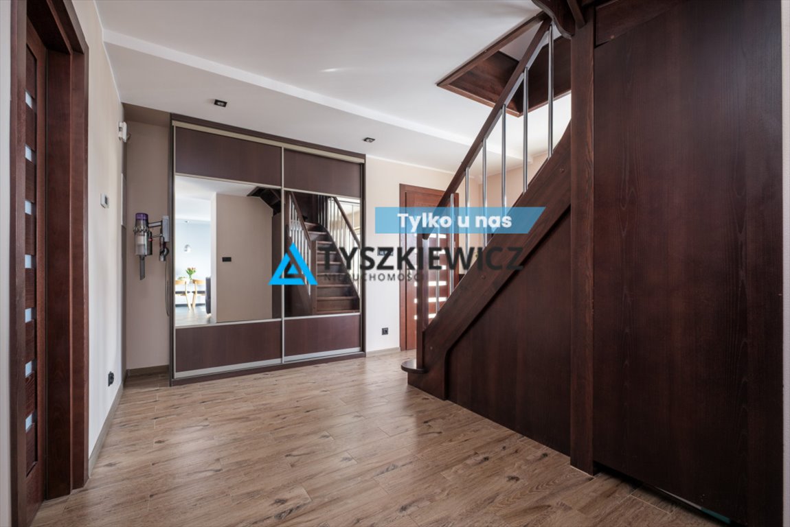 Dwupoziomowe mieszkanie 107m2 z dużym balkonem i miejscem postojowym Banino, Czerwonej Jarzębiny  107m2 Foto 1