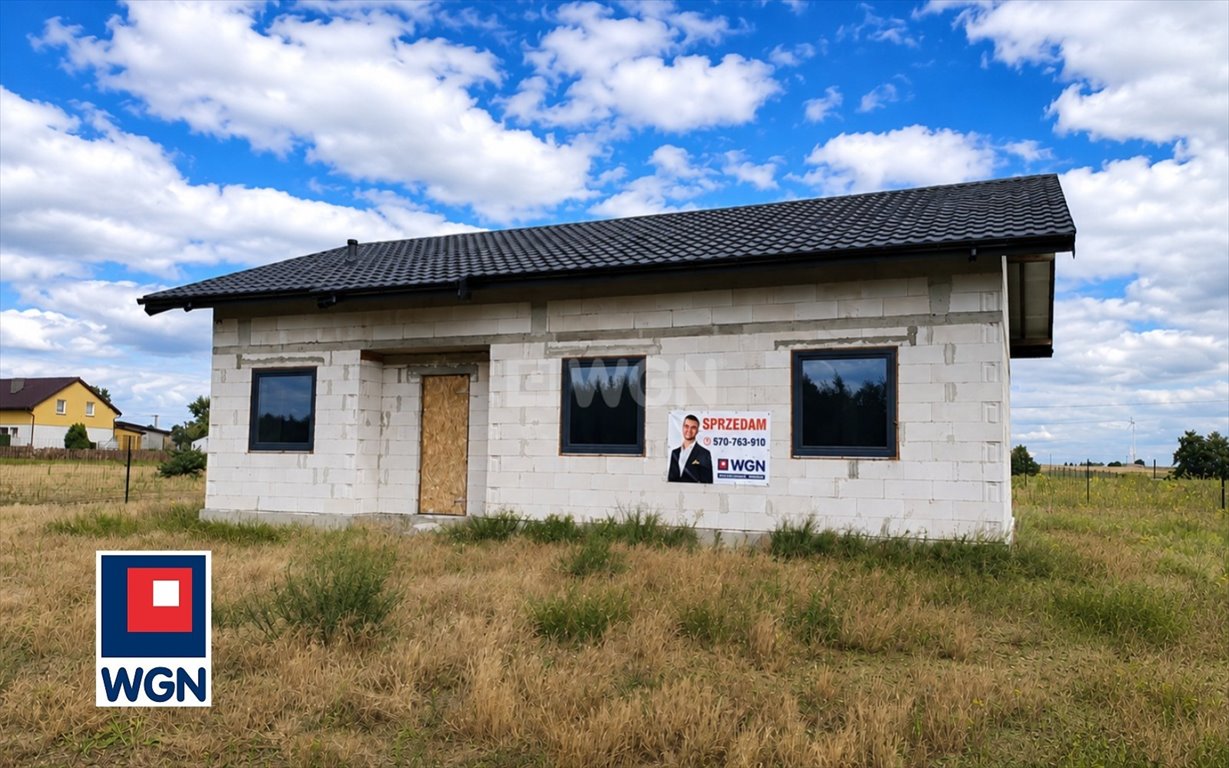 Nowoczesny dom 100 m² z energooszczędnymi oknami i oczyszczalnią Zielenie, Zielenie  100m2 Foto 1