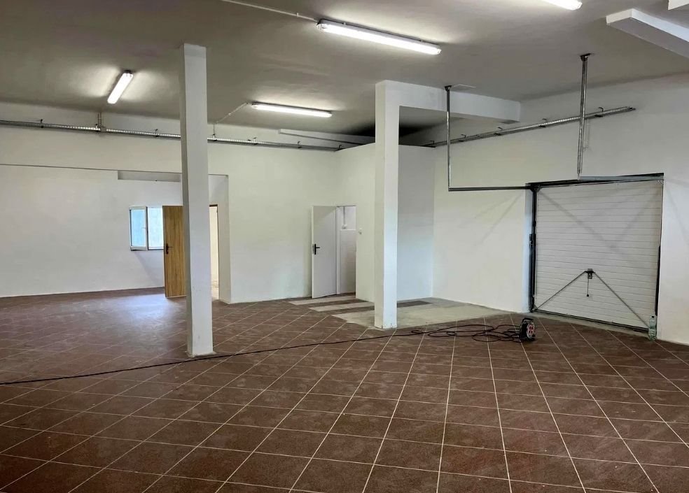 Lokal użytkowy na wynajem Sosnowiec  125m2 Foto 1