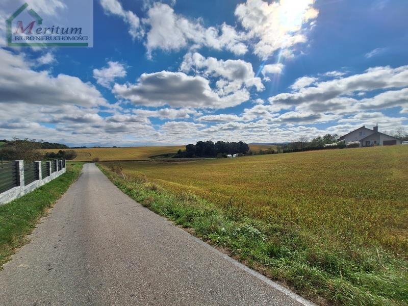 Działki budowlane z mediami, widoki, asfalt, 0,323 ha Wrocanka  3 230m2 Foto 1