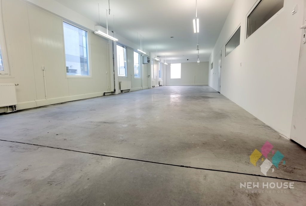 Lokal użytkowy 240 m2 z parkingiem - ogrzewanie i klimatyzacja Olsztyn, al. Aleja Marszałka Józefa Piłsudskiego  240m2 Foto 1