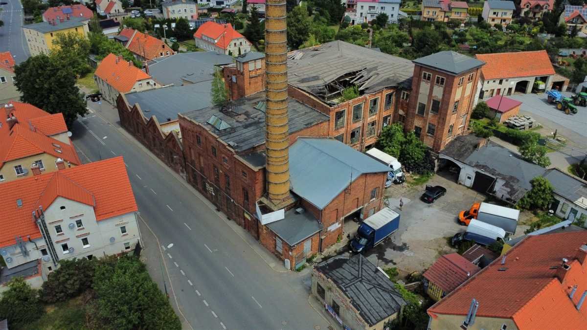 Przemysłowy obiekt 3323 m² z możliwością adaptacji na mieszkania Bielawa  3 323m2 Foto 1