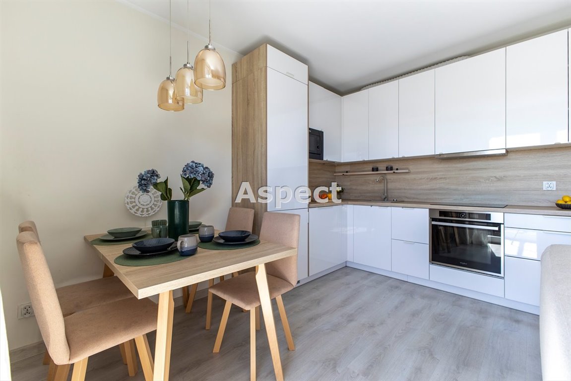 Mieszkanie trzypokojowe na sprzedaż Świętochłowice  57m2 Foto 1