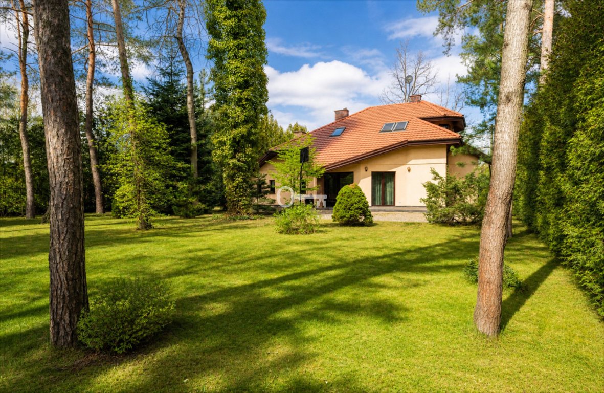 Sprzedam dom 250 m² w Markach z dużą działką i garażem Marki, Struga, Borówkowa  250m2 Foto 1