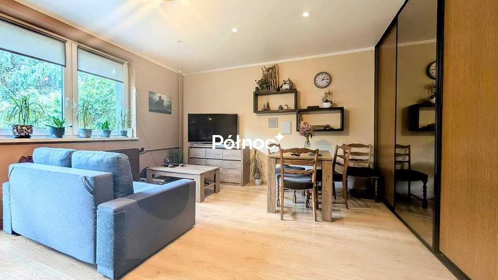 Dom szeregowy 115m² z ogrodem i garażem w Bolesławcu Bolesławiec, Tulipanowa  116m2 Foto 1
