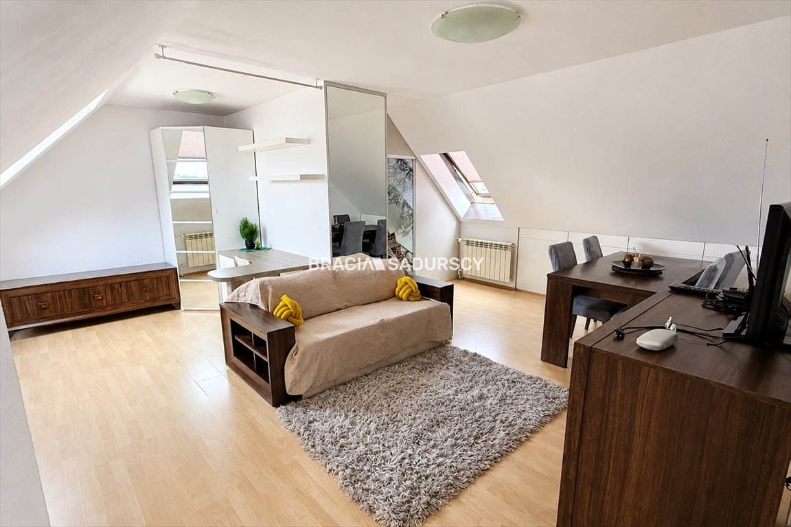 Na sprzedaż jasne 2-pokojowe mieszkanie 44,8 m² w Krakowie Kraków, Podgórze Duchackie, Kurdwanów, Marii i Bolesława Wysłouchów  45m2 Foto 1