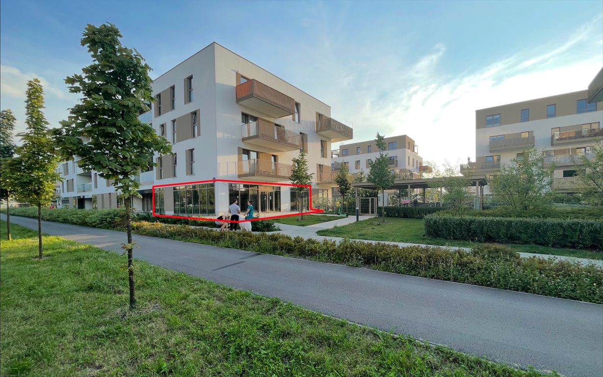 Lokal usługowy 134 m² z ogródkiem, duża witryna, parking Warszawa, Bemowo, Lazurowa 87  134m2 Foto 1