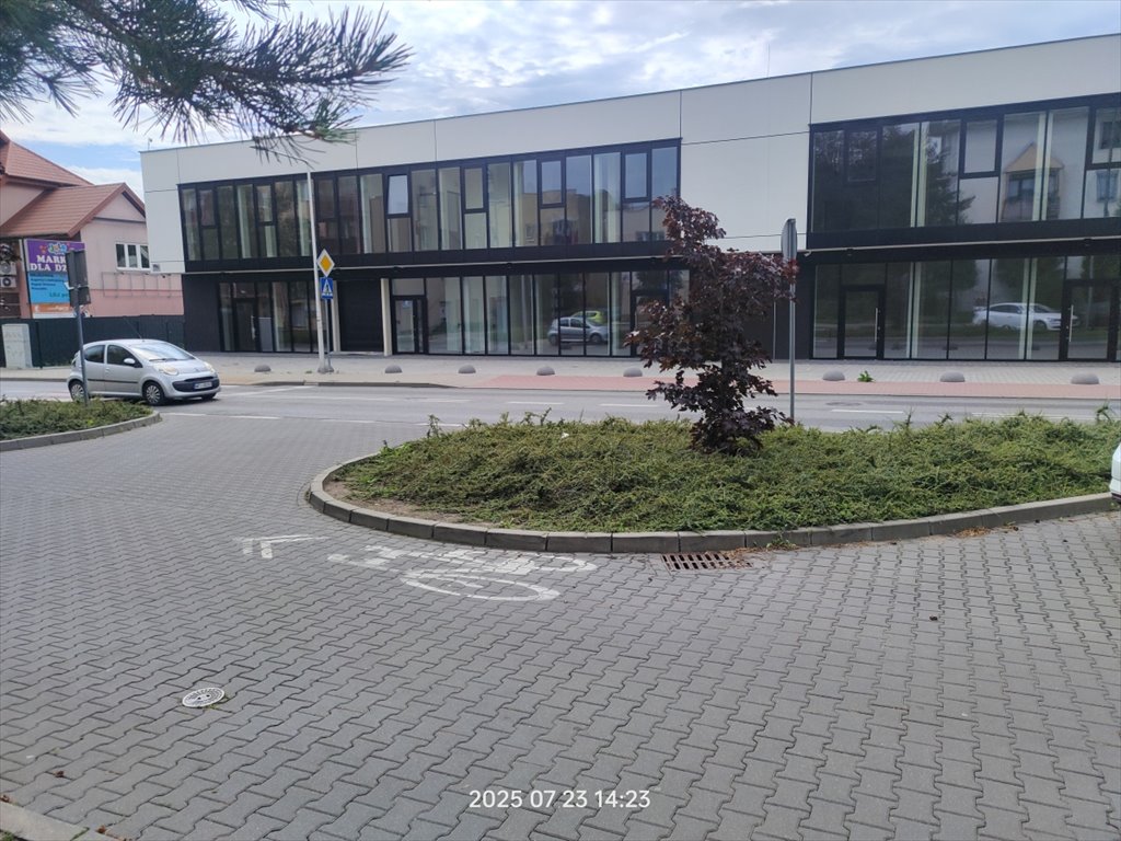 Lokal użytkowy na wynajem Piaseczno, Piaseczno, Powstańców Warszawy 11  110m2 Foto 1