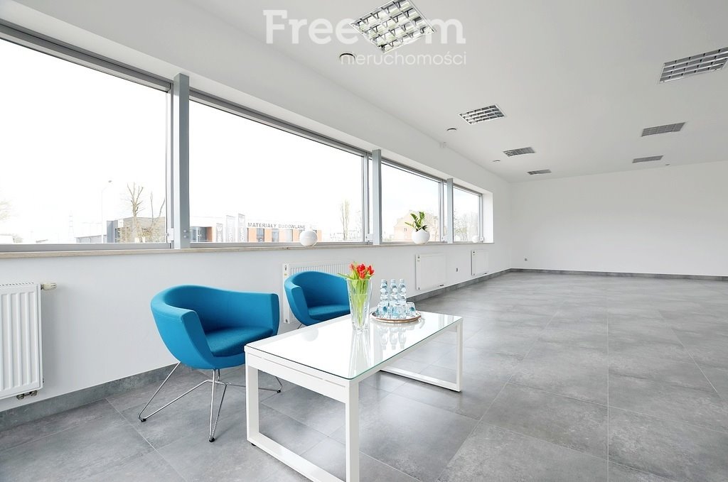 Lokal użytkowy na wynajem Opole, Budowlanych  95m2 Foto 1