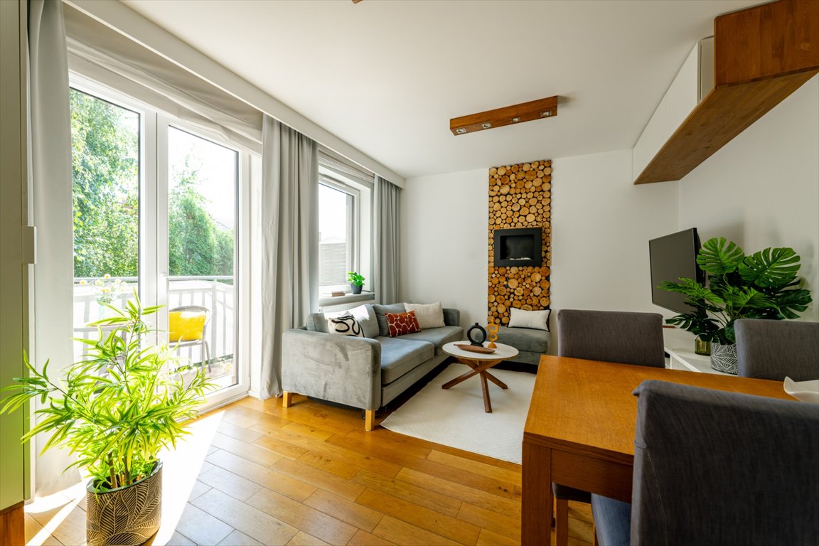 Sprzedam przestronne 92 m² z tarasem i ogródkiem w Wawrze Warszawa, Wawer, Pod Brzozami 64  92m2 Foto 1
