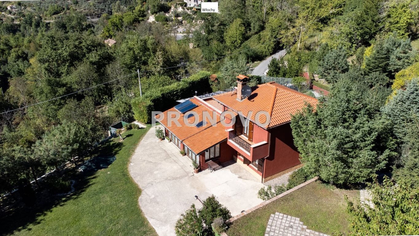 Dom na sprzedaż Włochy, Gerano, Gerano, Włochy  227m2 Foto 1