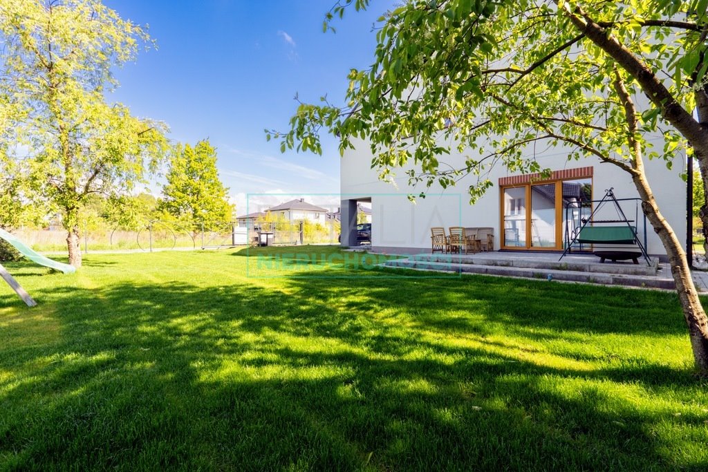 Dom na sprzedaż Brwinów  144m2 Foto 1