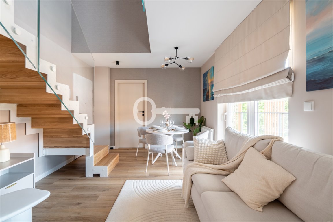 Nowoczesny apartament z antresolą i balkonem 12,8 m² Hel, Żeromskiego  58m2 Foto 1