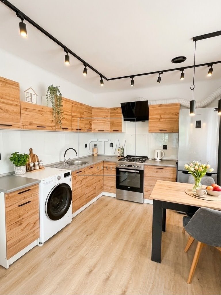 Dom z ogrodem i owocującym sadem w Szczęsnem (54 m²) Szczęsna  55m2 Foto 1