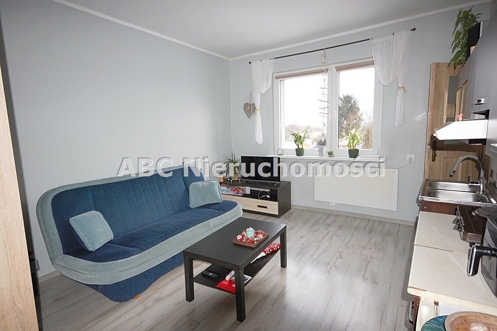 Kawalerka bez czynszu 16,3 m² z komórką - nowa elewacja Wysoka  16m2 Foto 1