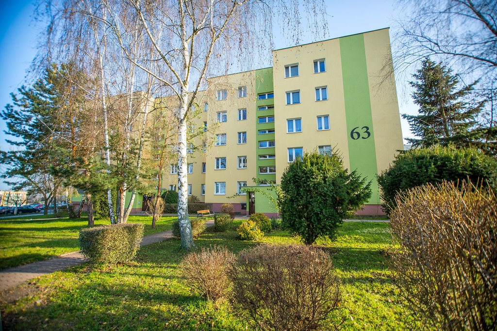 Na Stoku 2 pok. z dużą piwnicą i balkonem, do własnej aranżacji Kielce, os. Na Stoku  50m2 Foto 1