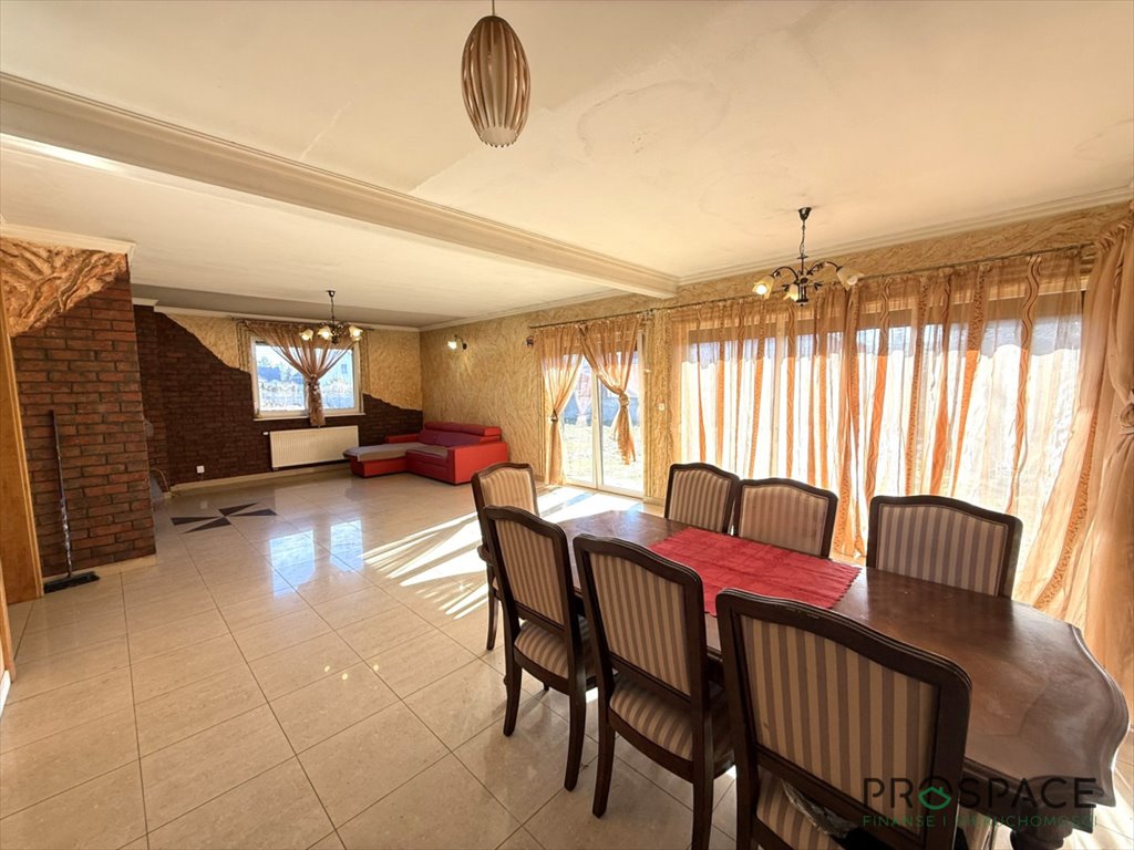 Przestronny dom 270 m² z garażem i dużą działką Książ Śląski  271m2 Foto 1