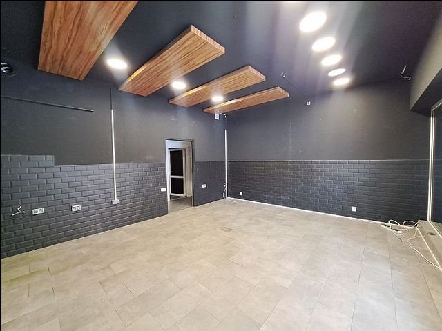 Lokal handlowo-usługowy 45,66 m2 z witryną i klimatyzacją Zgorzelec, Osiedle Centrum  46m2 Foto 1