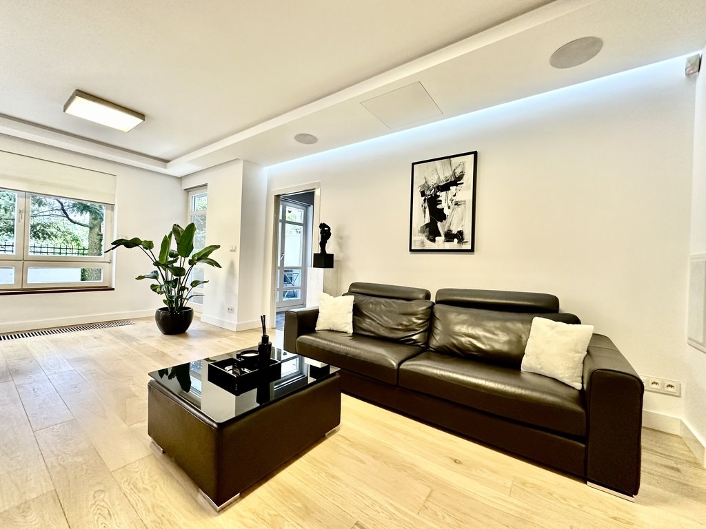 Nowoczesny apartament 82,5 m² z ogrodem i loggią w Wilanowie Warszawa, Wilanów Niski, Radosna  83m2 Foto 1