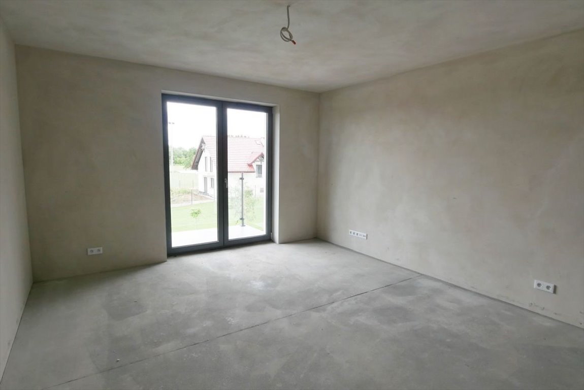 Nowoczesne 2-pokojowe z ogródkiem w Skała, gotowe do wykończenia Skała, Skała  47m2 Foto 1